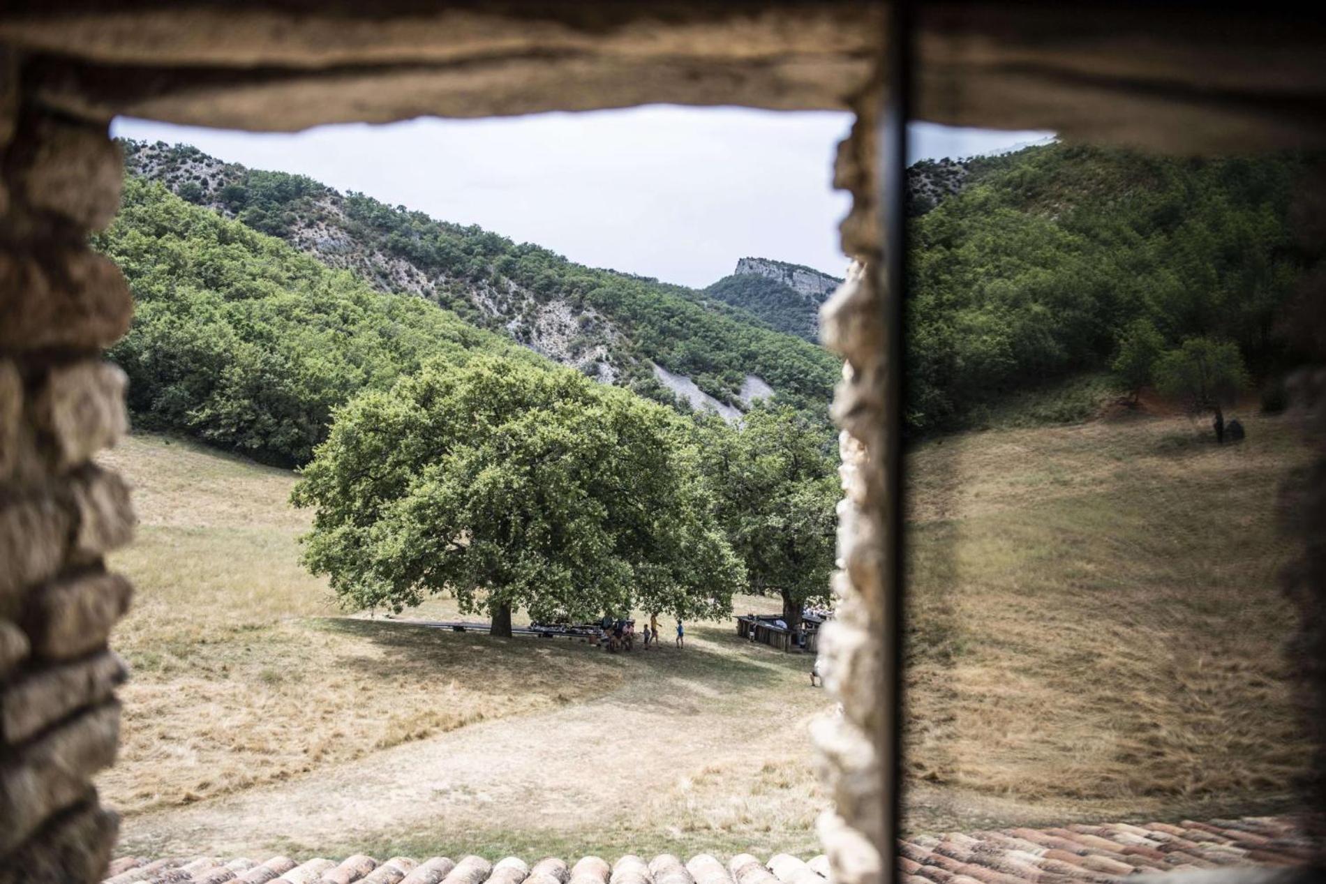 Le Domaine Du Castellas Sivergues Exterior foto